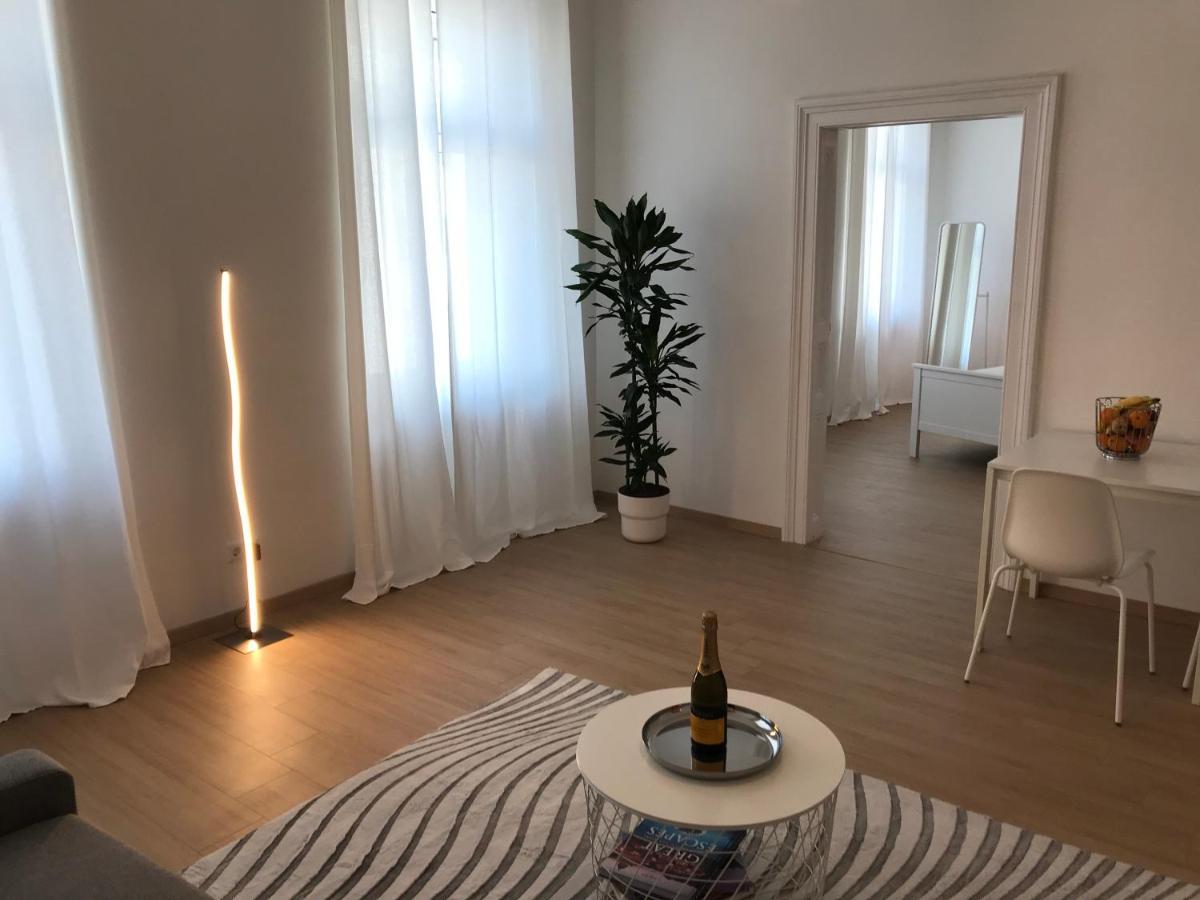 New • City-Park Apartment In The Vienna Center. Ngoại thất bức ảnh